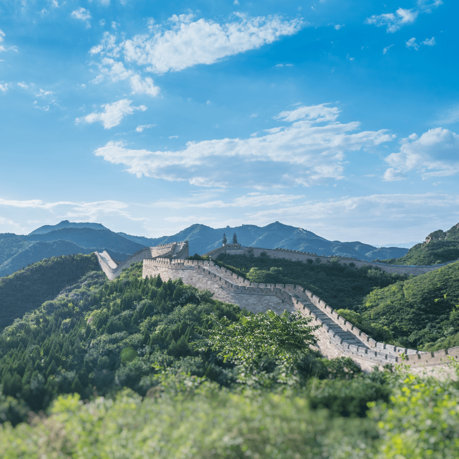 Great Wall of China – Walk along the legendary Juyong Pass, a UNESCO World Heritage Site, and admire its stunning panoramic views.