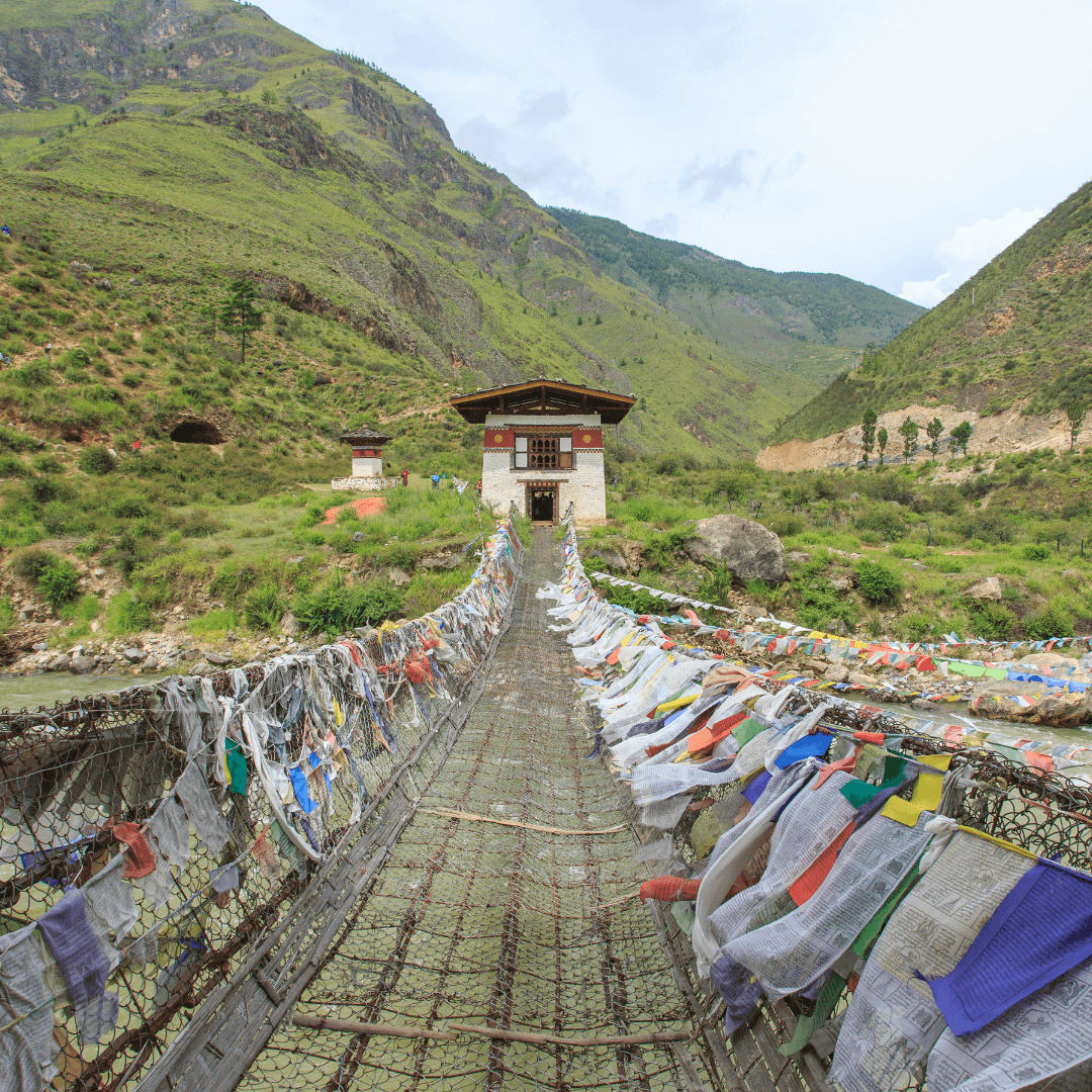 Rinpung Dzong: Explore the architectural grandeur of Paro’s historic fortress.