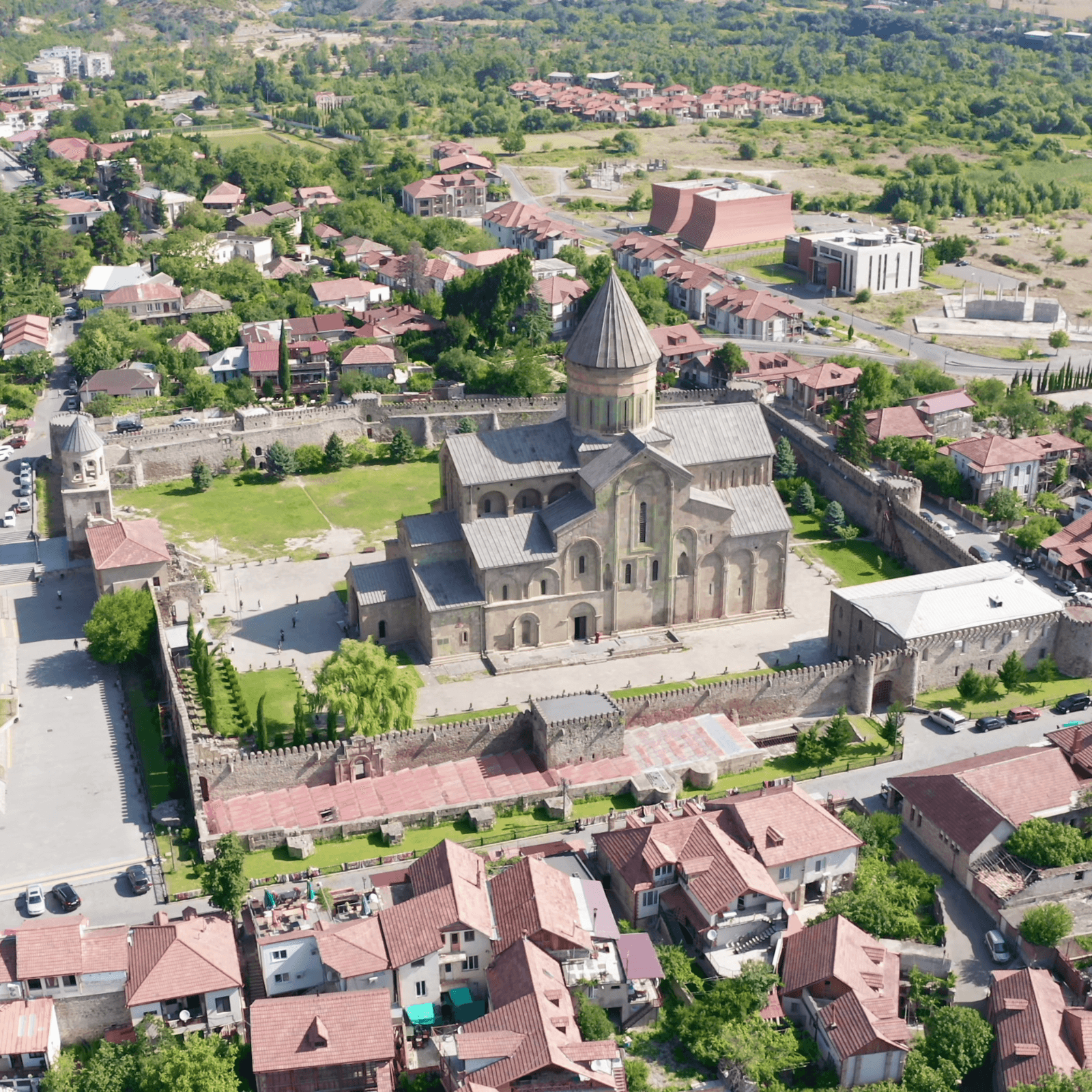 Historical Mtskheta: Discover UNESCO World Heritage Sites, Svetitskhoveli Cathedral and Jvari Monastery, reflecting Georgia's rich spiritual heritage.