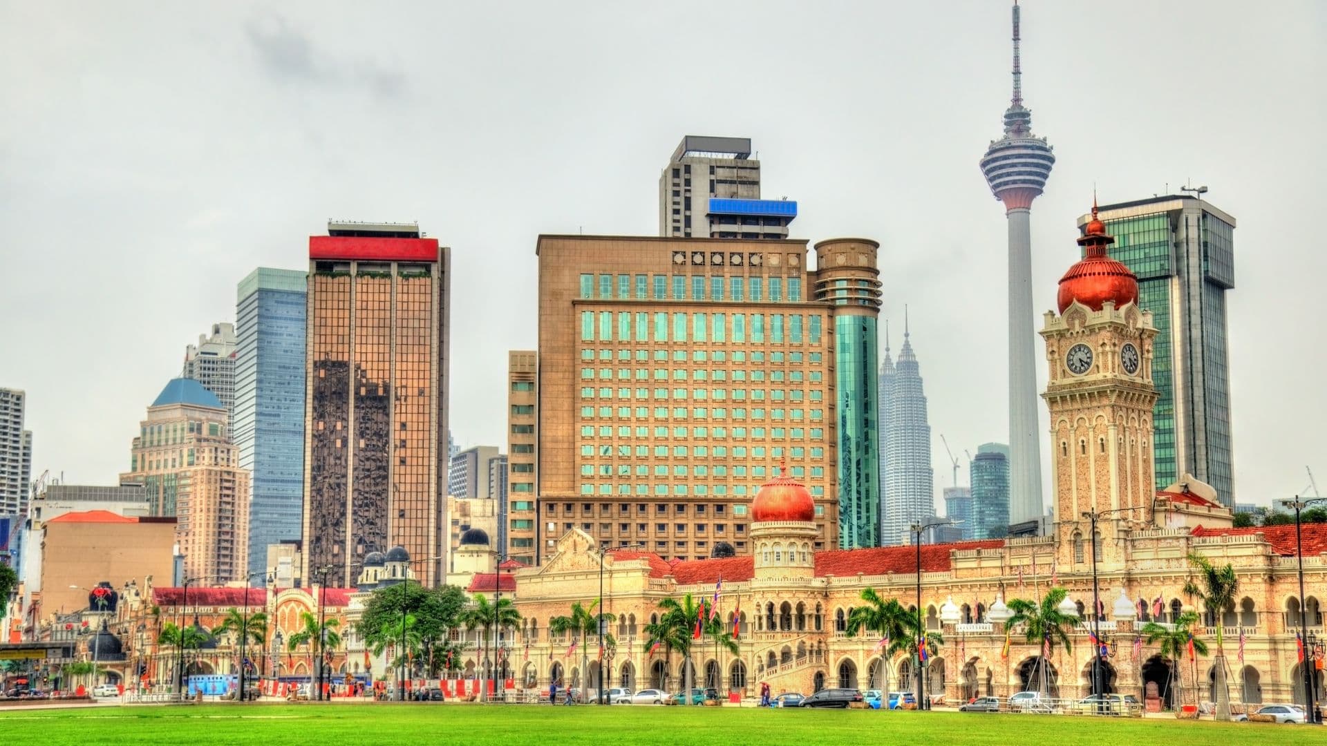 Discover Malaysia in 4 Days – Kuala Lumpur City Tour & Batu Caves