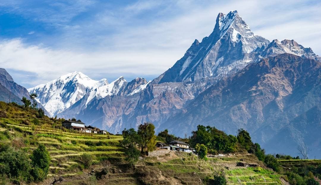 Nepal Adventure Guide: Trekking, Temples, and Mountain Views